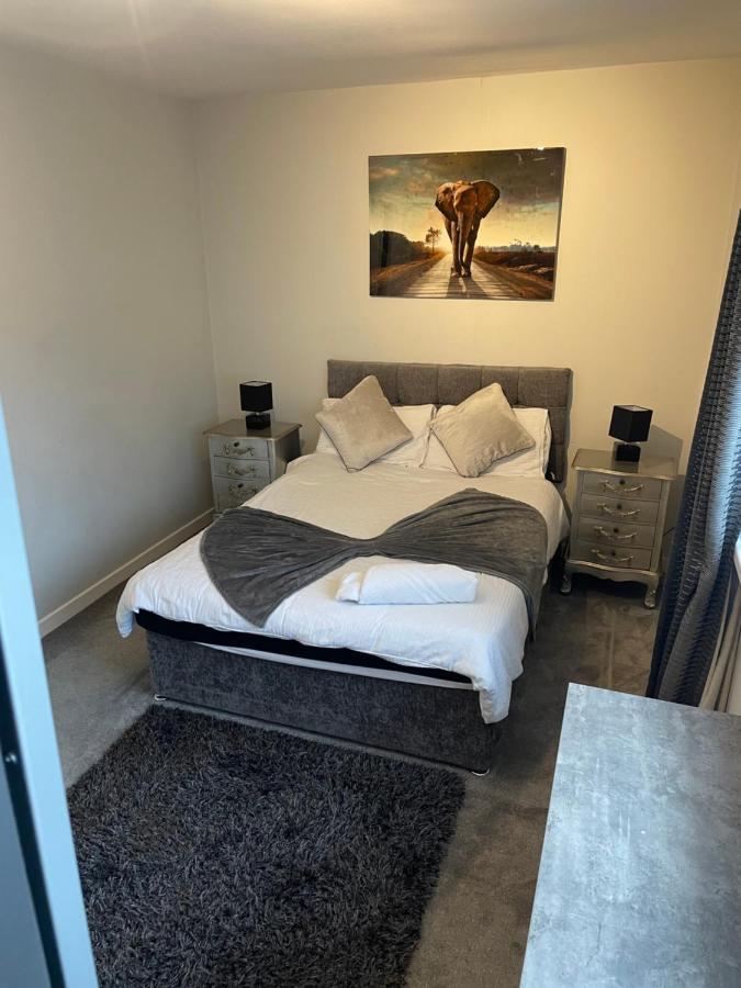 Fantastic Full 3 Bedroom Modern Apartment Belfast Eksteriør bilde